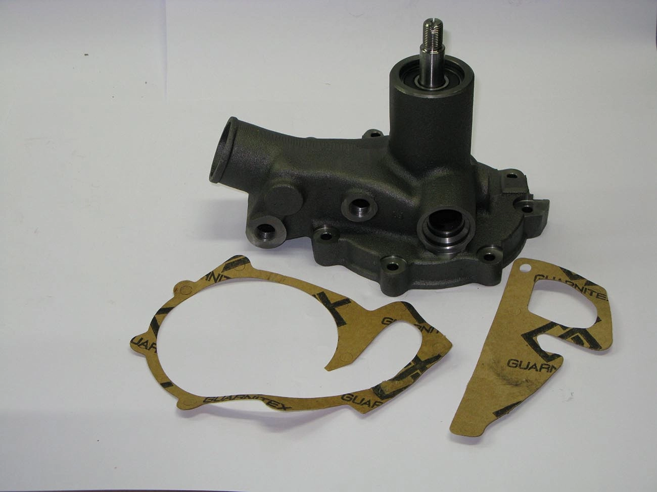 BOMBA AGUA - VALTRA/VALMET BH140/145/160/165/185I/205 - TRATOR 1380/1680/1880/BM120