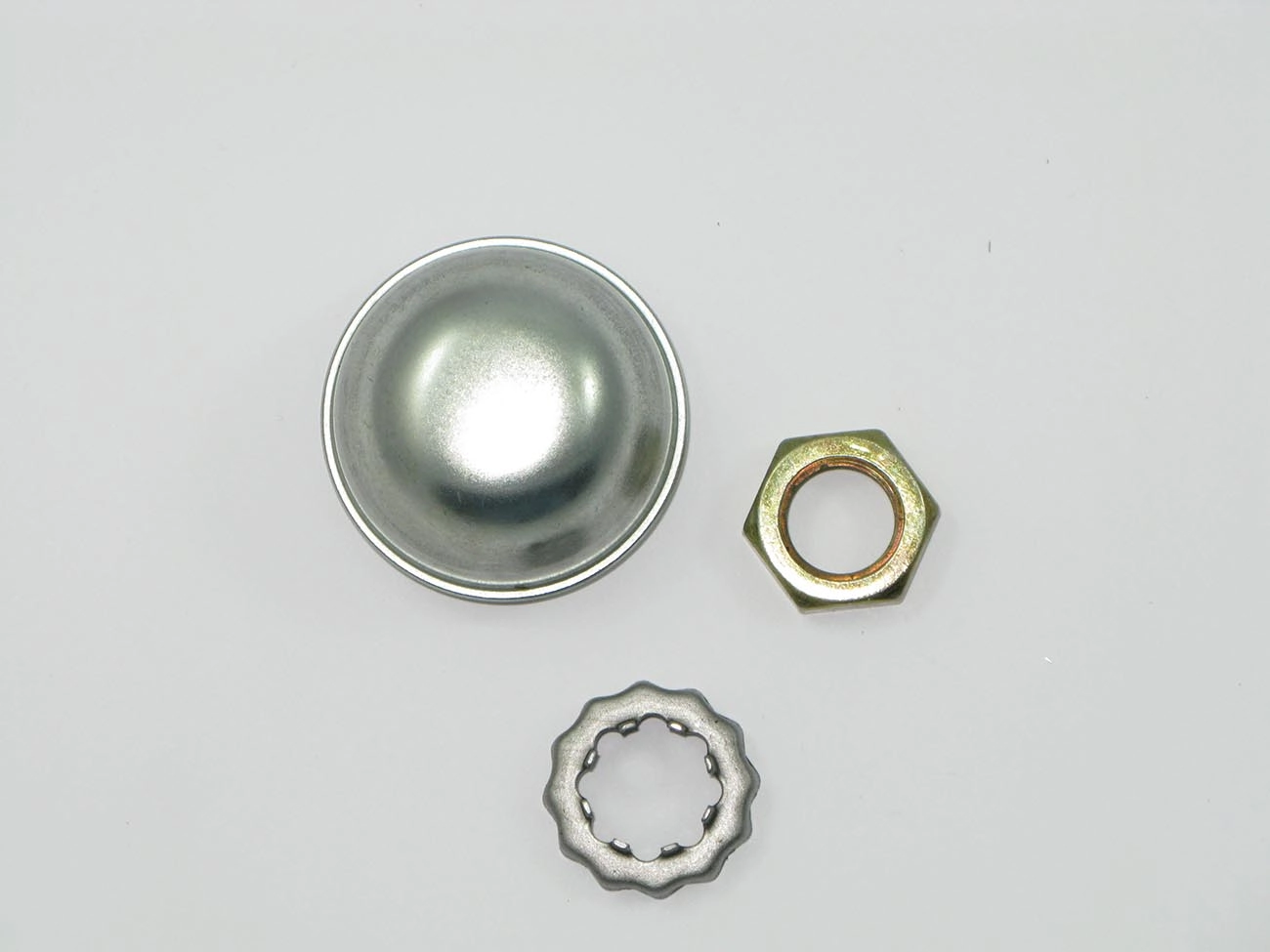 KIT CALOTA RODA TRASEIRA FORD ESCORT/VERONA /92 VW APOLLO