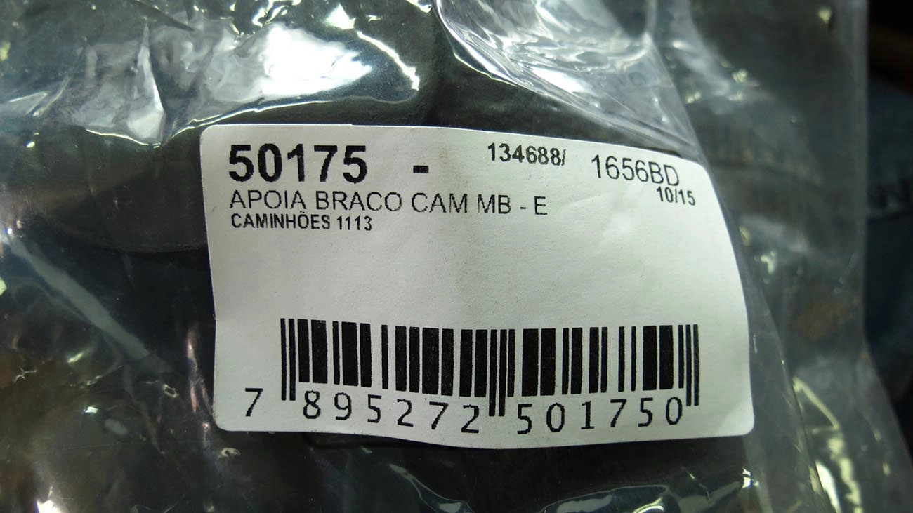 DESCANCA BRACO MB CAMINHOES /82 - ESQUERDO