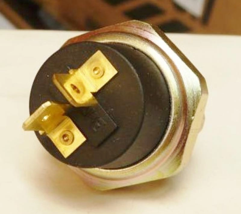 INTERRUPTOR DE FREIO - FORD CARGO
