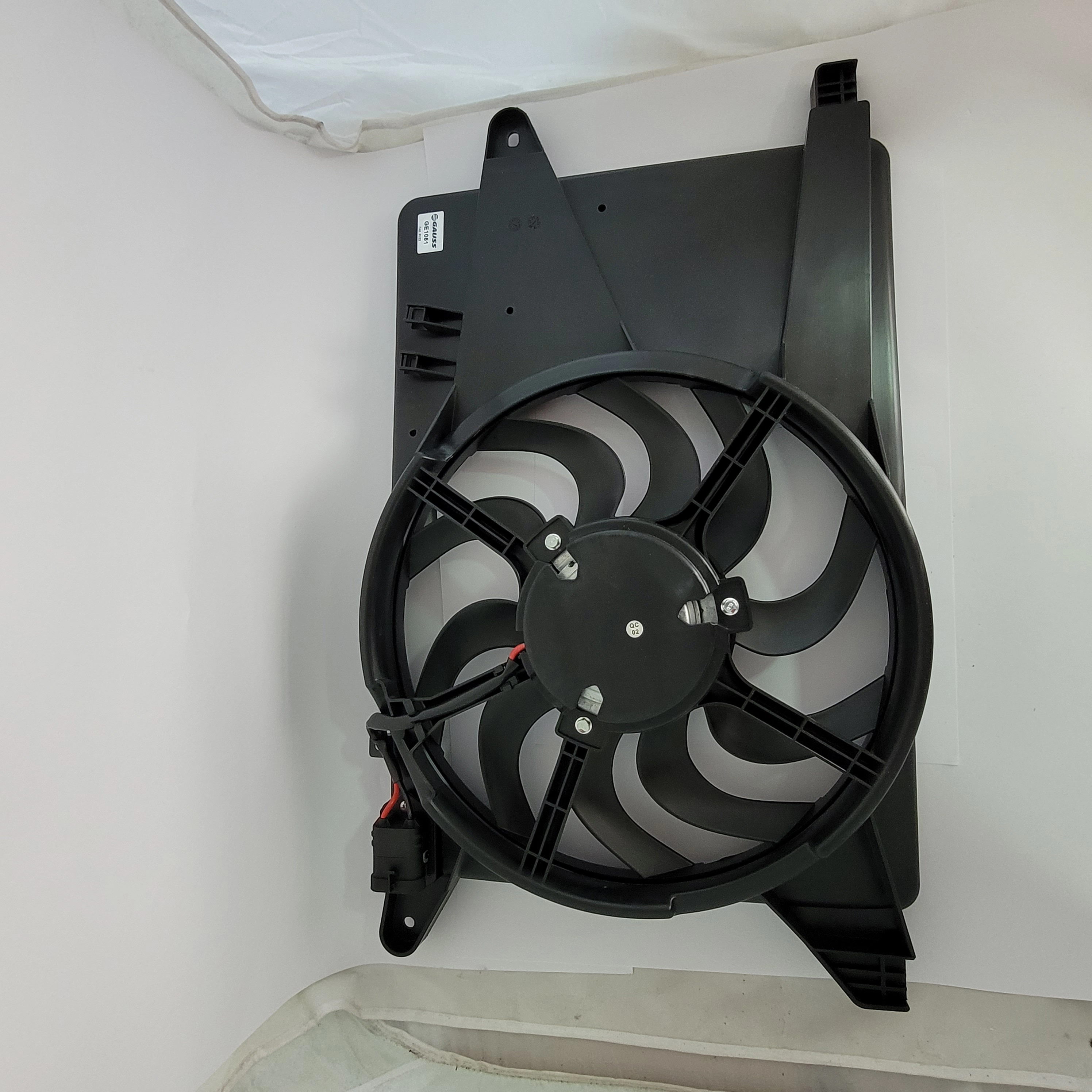 ELETROVENTILADOR GM CORSA 1.4 05/11 - CORSA 1.8 05/10 - AGILE 09/ - MONTANA 1.4 07/11 - COM DEFLETOR