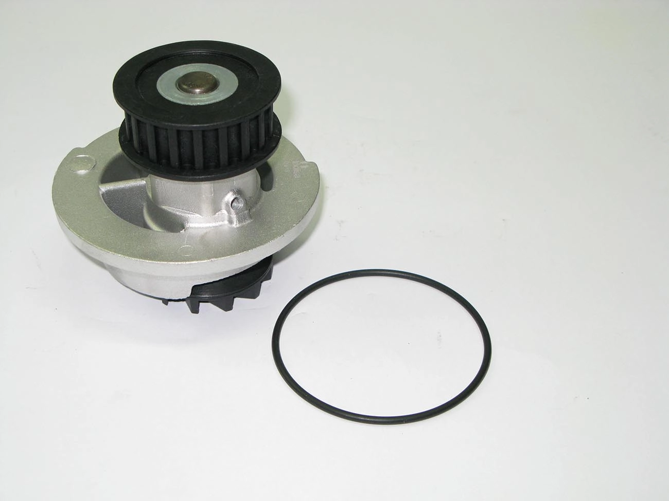 BOMBA AGUA GM CORSA 1.0/1.4 8V 94/01 - CORSA 1.6 8V 94/ TODOS - CELTA 1.0 8V 2002/2003