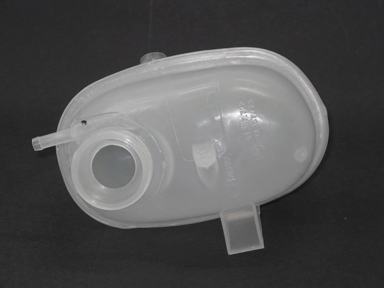 RESERVATORIO AGUA GM NOVO CORSA 2002/ - S/AR CONDICIONADO - 2 SAIDAS