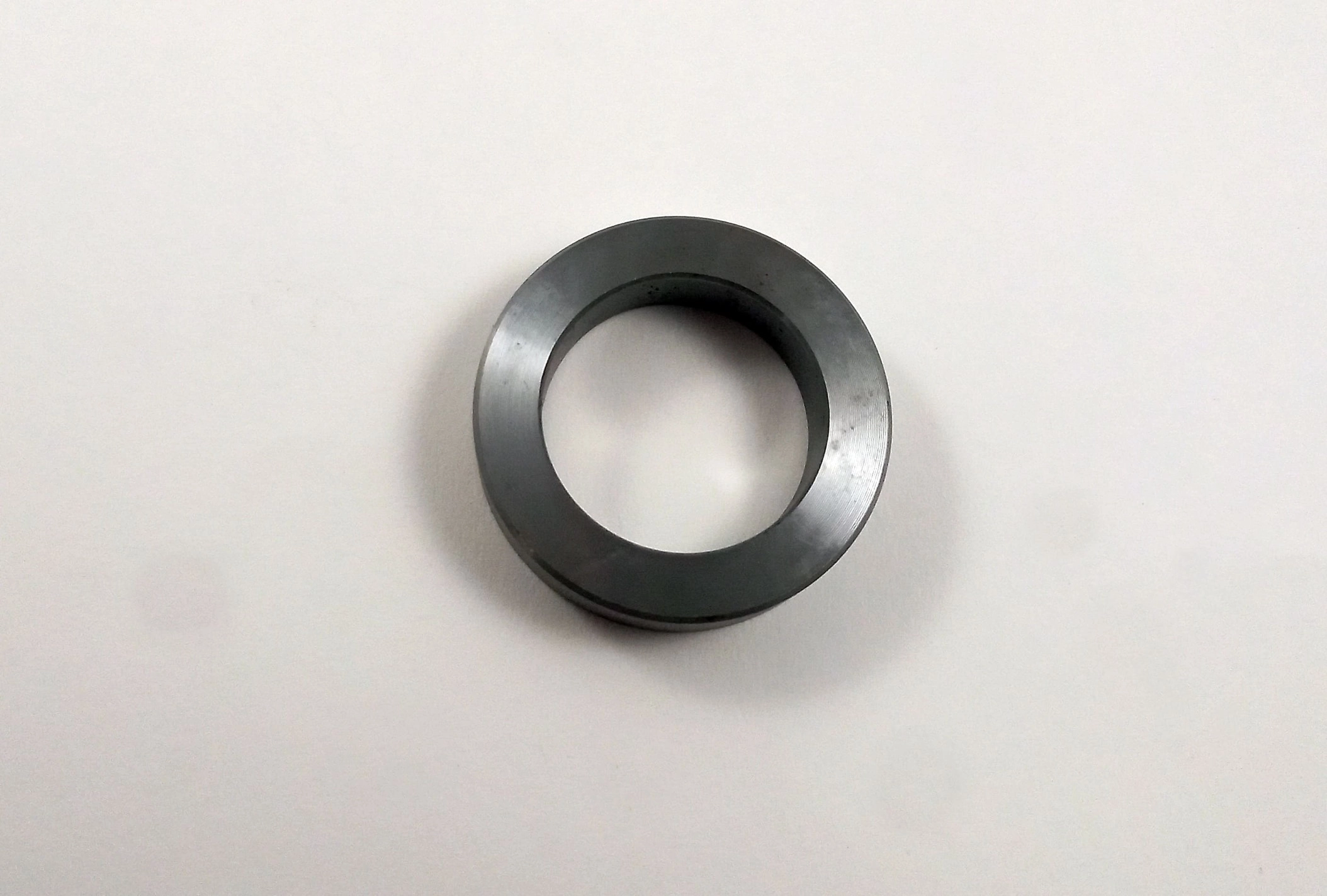 ANEL ENCOSTO ROLAMENTO SEMI EIXO TRASEIRO  FORD F-100 68/ - WILLYS TODOS - ROLAMENTO 88128