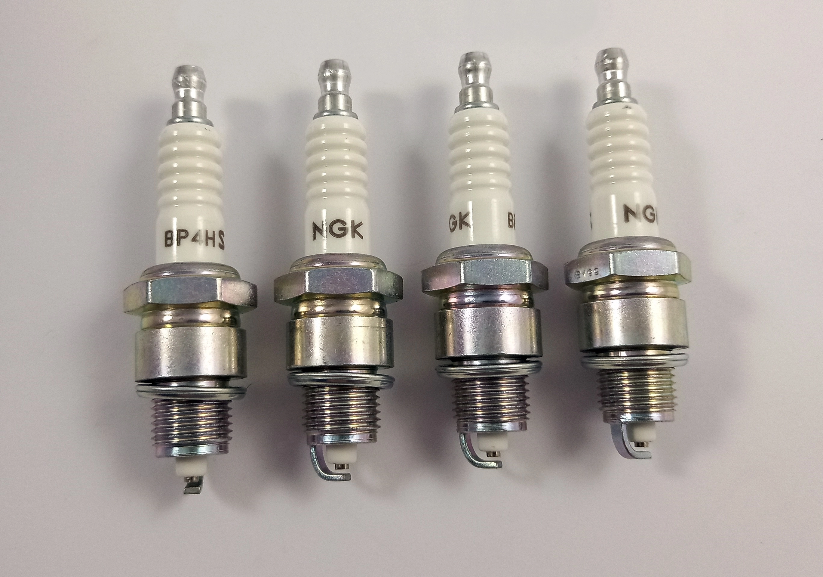 VELA IGNIÇÃO ROSCA CURTA QUENTE OPCIONAL IGNICAO VW FUSCA//BRASILIA/VARIANT/KOMBI /83 GASOLINA