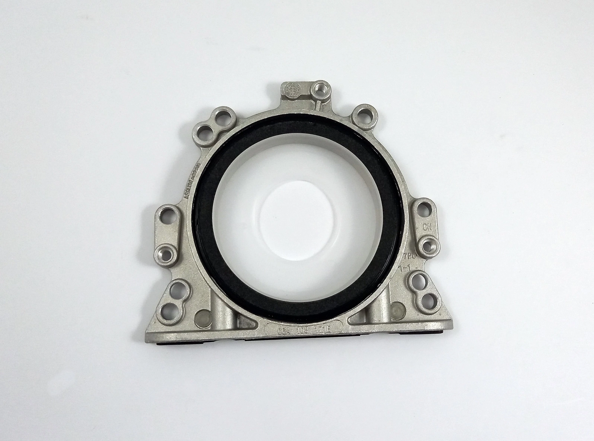 RETENTOR FLANGE TRASEIRO MOTOR VIRABREQUIM VW GOL/PARATI/SAVEIRO/SANTANA AP/AT MI 97/ - ORIGINAL VW