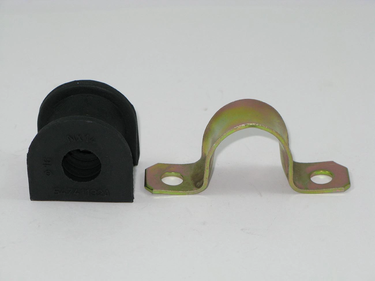 KIT BUCHAS BARRA ESTABILIZADORA SUSPENSÃO DIANTEIRA FURO 16MM PARA UM LADO ESTABILIZADOR DIANTEIRO VW LOGUS/POINTER 1993/1996