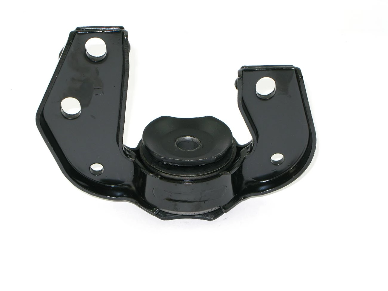 SUPORTE DA BARRA TENSORA ESQUERDO GM CORSA 05.98/16 - CELTA 00/16 - PRISMA 06/12 - MORCEGUINHO