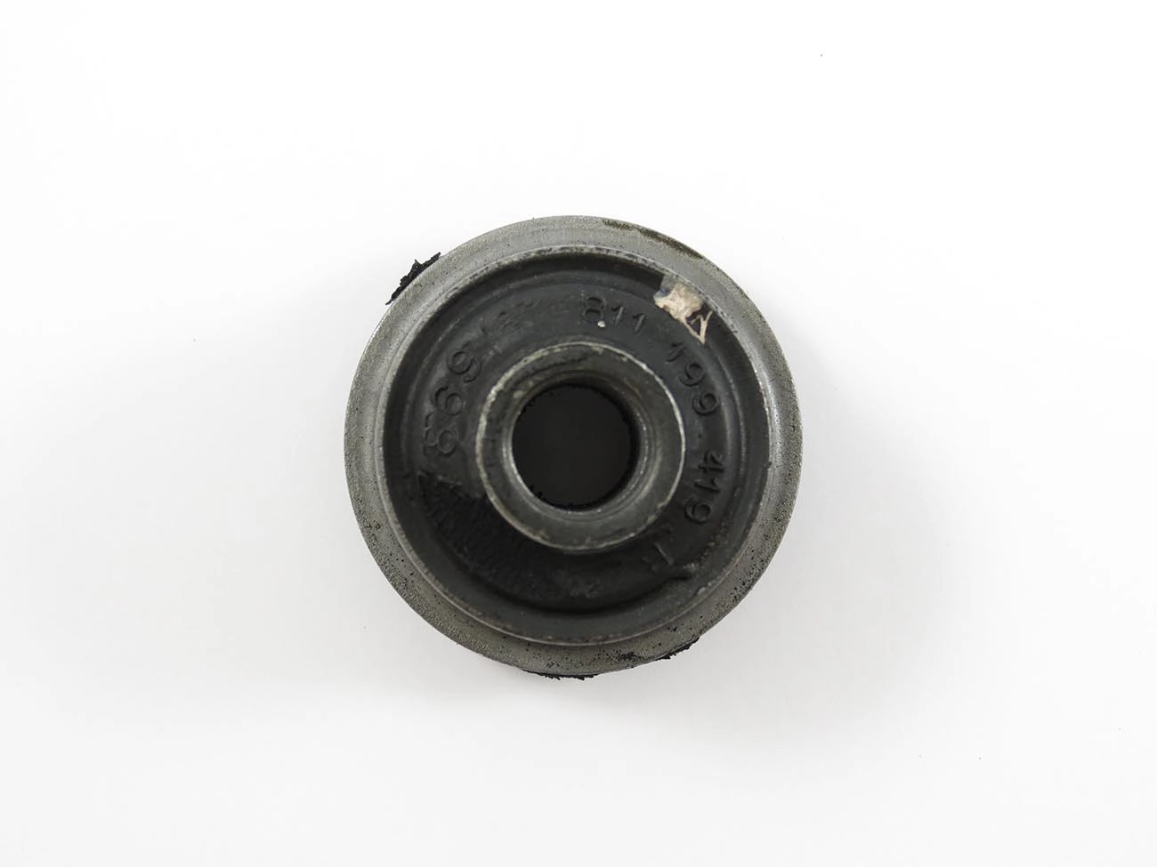 BUCHA QUADRO MOTOR TRASEIRA 12MM SUSPENSAO VW SANTANA/QUANTUM 95/
