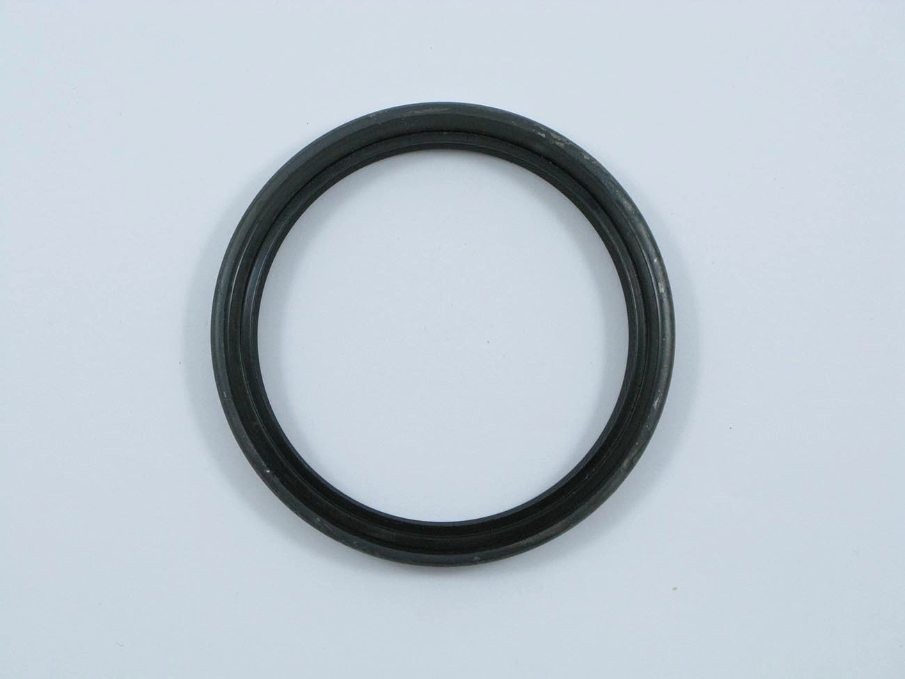 RETENTOR VIRABREQUIM TRASEIRO 70X85X8MM FIAT 147/UNO/PREMIO/ELBA/FIORINO 1050/1300/1500 80/