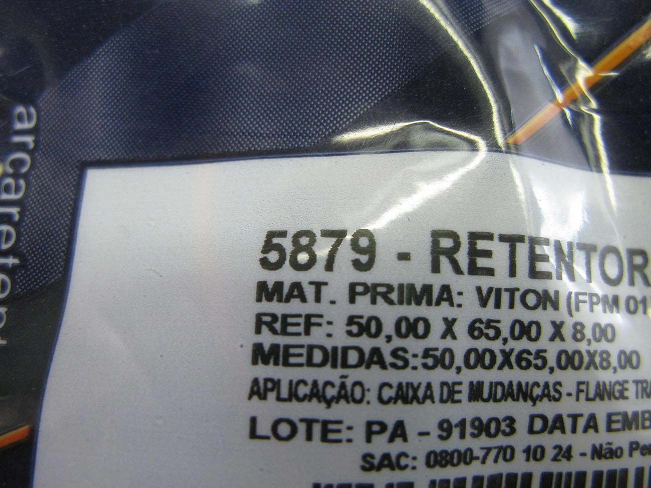 RETENTOR CÂMBIO ENTALHADO/FLANGE TRASEIRO FORD F-250/350 99/ - MB/IVECO/VW 10.160 - 50X65X8MM