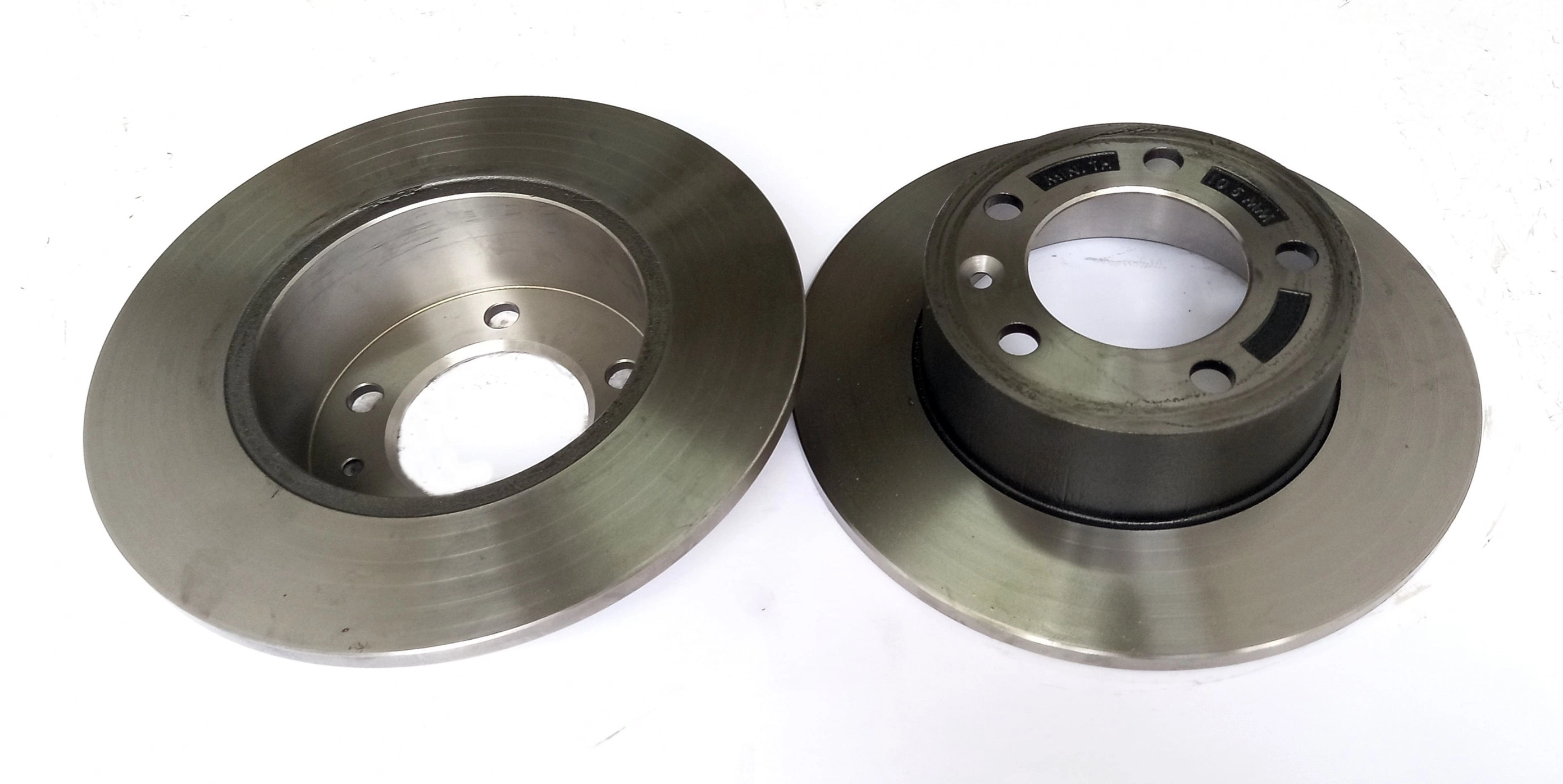DISCO FREIO TRASEIRO SÓLIDO 305MM 5 FUROS RENAULT MASTER 2.3 2013/2021 SOLIDO