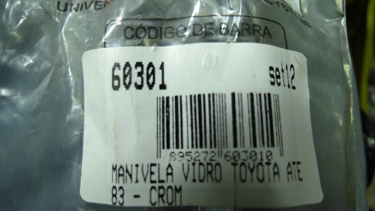 MANIVELA VIDRO TOYOTA BANDEIRANTE /82 - CROMADA