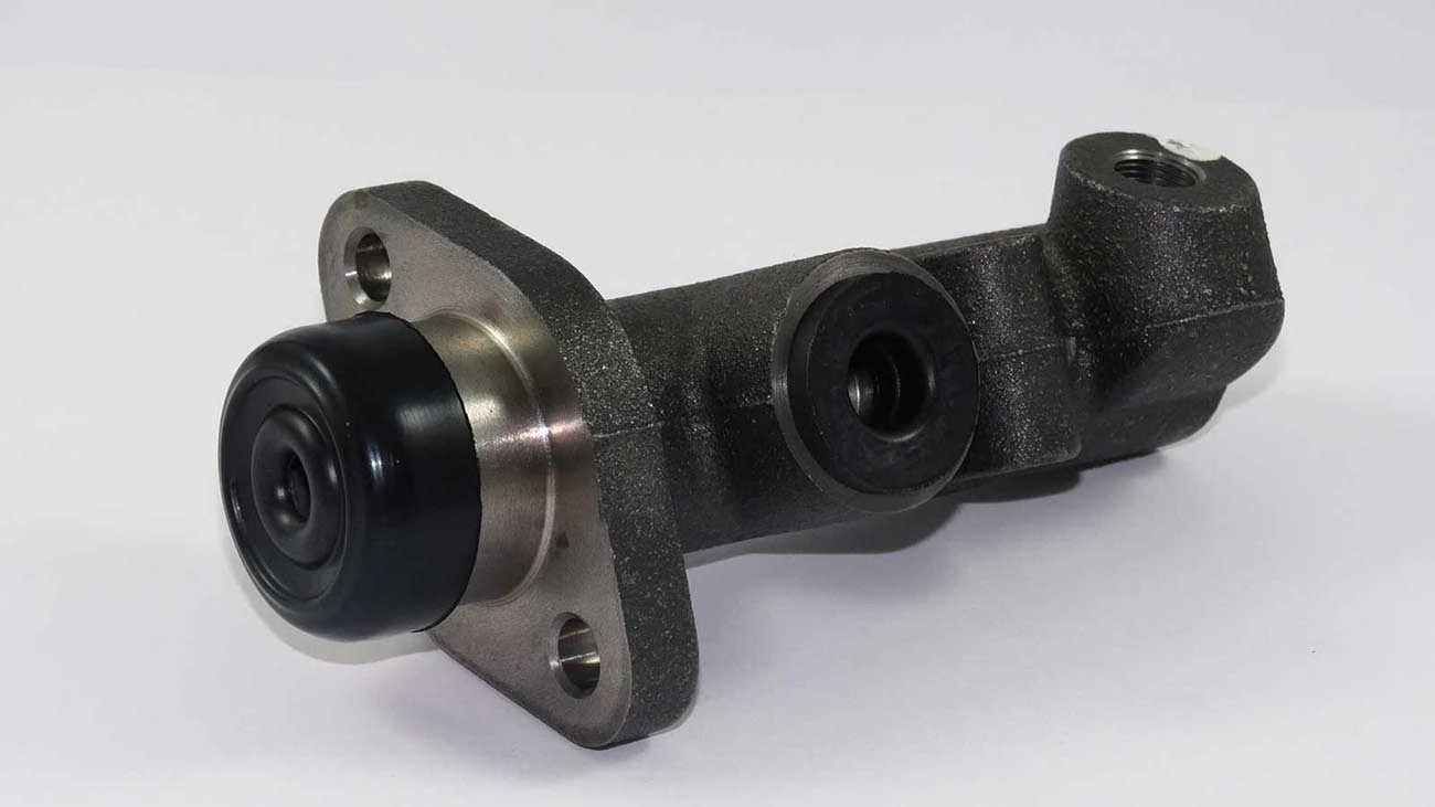 CILINDRO MESTRE EMBREAGEM 22,22MM FORD CARGO 84/ 1419/1519/1729/1731/1723/1729/1731/2423/2429/2431/2631/3031
