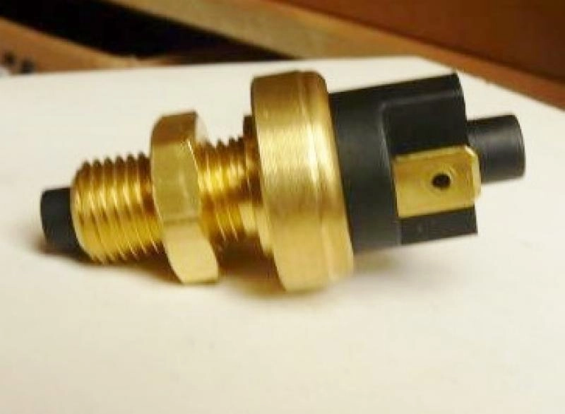 INTERRUPTOR DE FREIO - TOYOTA BANDEIRANTE TODOS