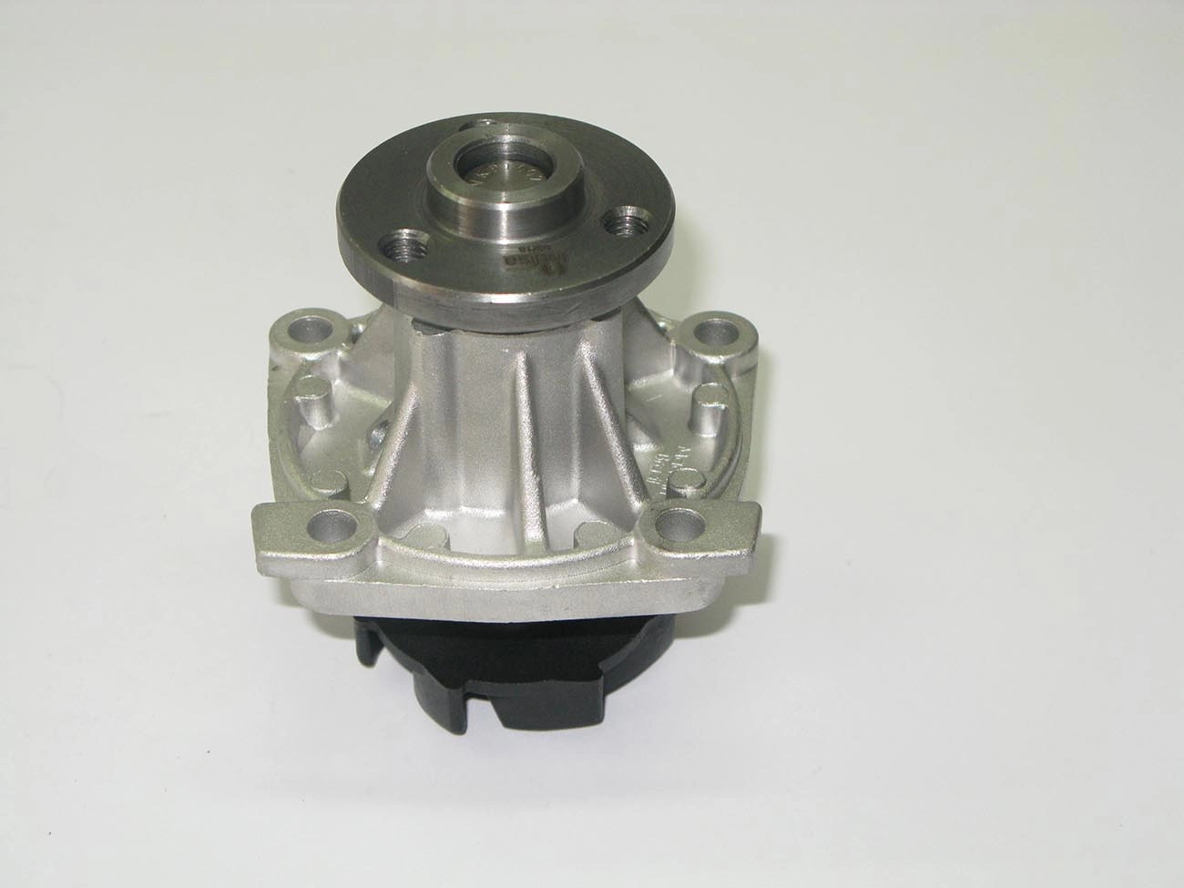 BOMBA AGUA FIAT UNO/PREMIO/ELBA/FIORINO 1.5 94/95 - UNO/FIORINO 1.0 95/01 - P/POLIA MULTI V