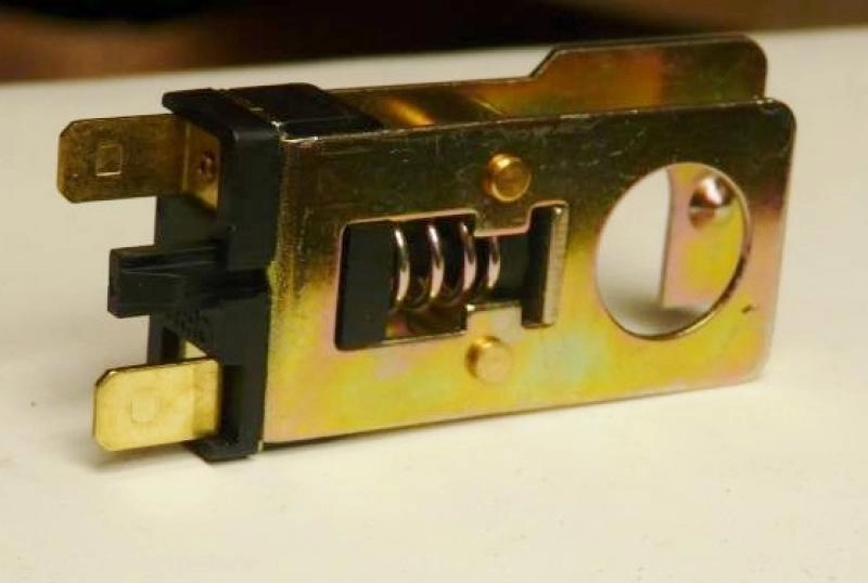 INTERRUPTOR DE FREIO - FORD F-1000 GASOLINA - F-1000 MAXION - F-1000 MWM 4X4 - F-4000 93/98