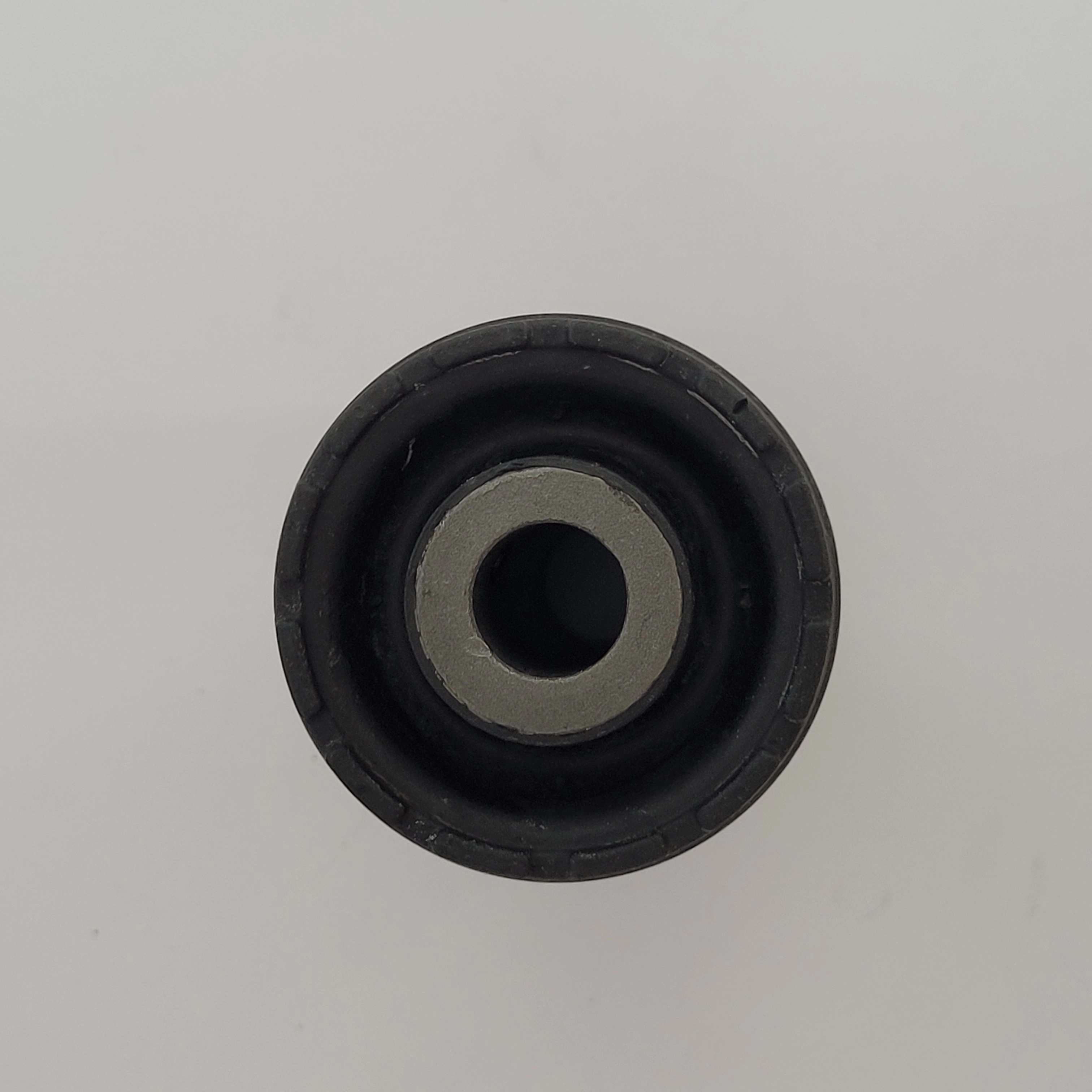BUCHA DIANTEIRA BANDEJA DIANTEIRA GM ONIX/SPIN/NOVO PRISMA/COBALT 2012/ - SONIC 12/14