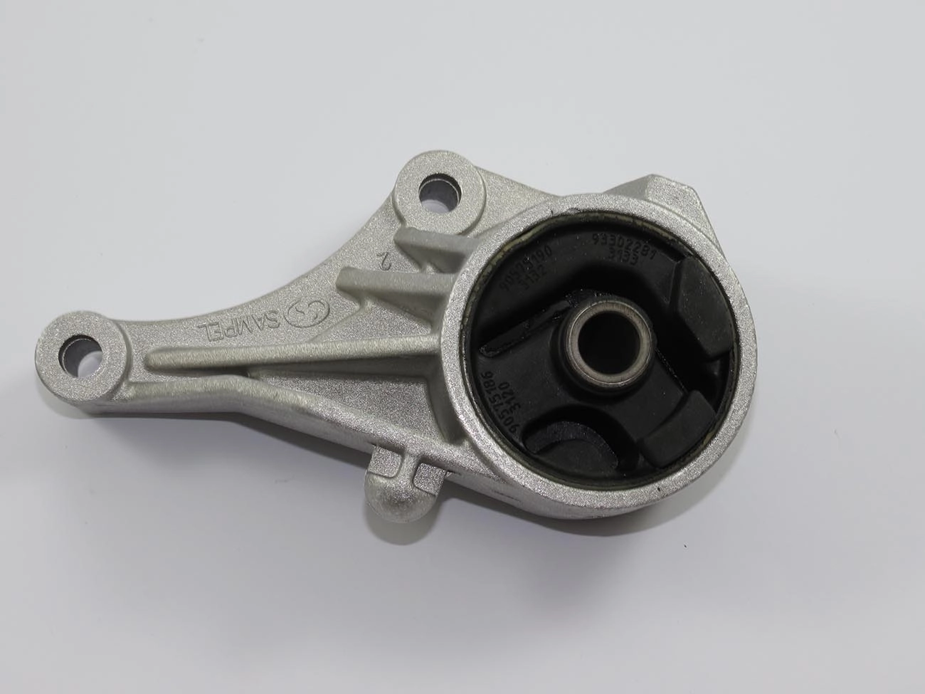 COXIM/SUPORTE MOTOR DIANTEIRO LADO ESQUERDO GM CORSA 02/12 MERIVA 03/12 MONTANA 04/10