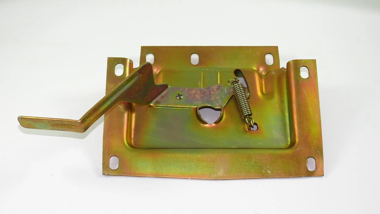 FECHADURA CAPO GM C/D-10/14/15 A/C-60 - 79/84 - DIANTEIRO INFERIOR