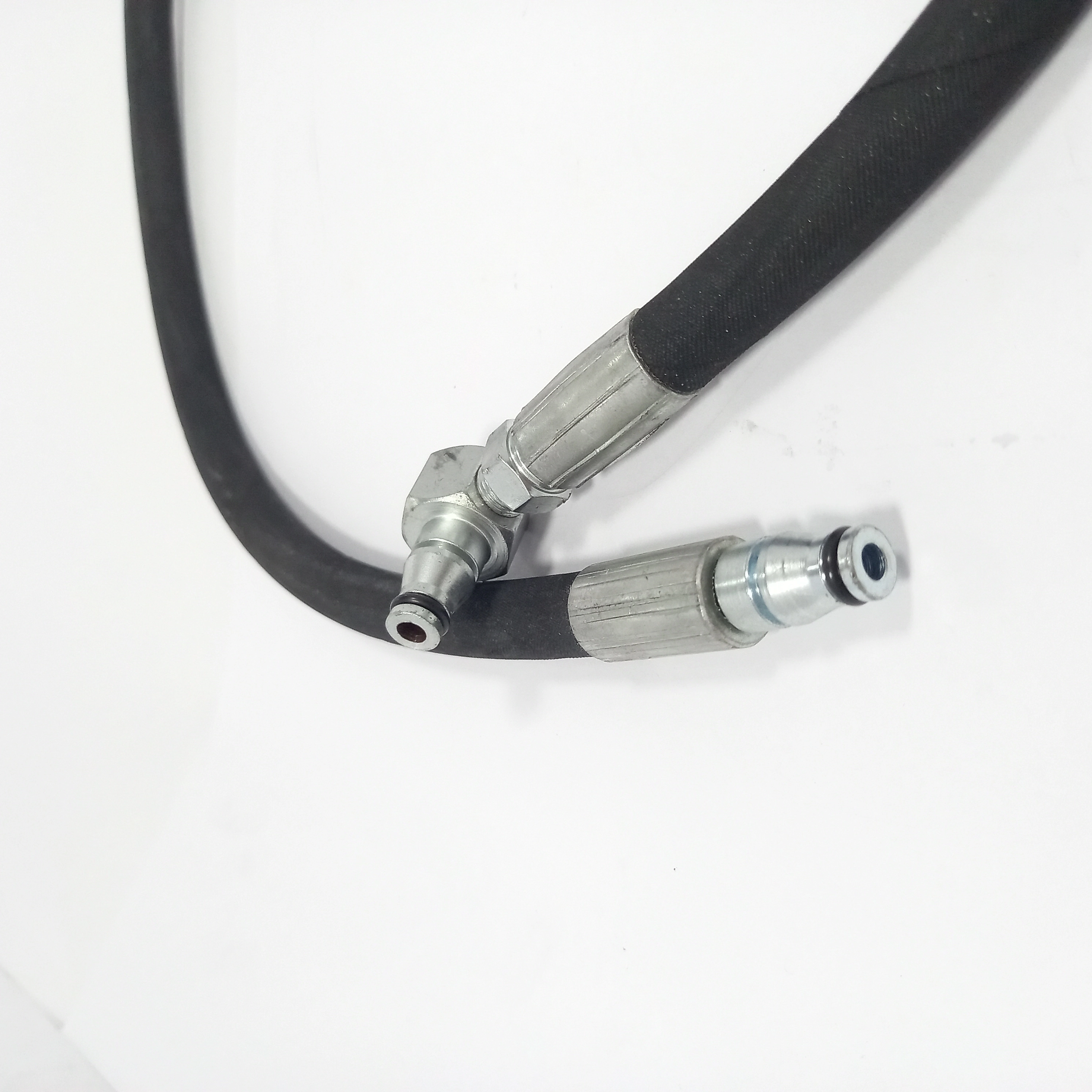 TUBO FLEXIVEL EMBREAGEM NISSAN FRONTIER/X-TERRA 2001/2008