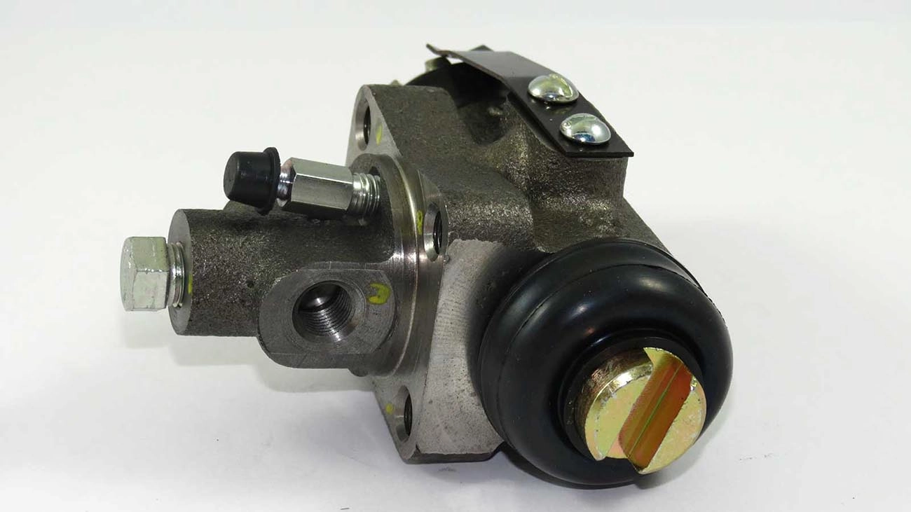 CILINDRO RODA DIANTEIRO POSTERIOR LADO ESQUERDO DIANTEIRA POSTERIOR/INFERIOR TOYOTA BANDEIRANTE 80/96 1P