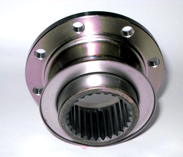 FLANGE ACOPLAMENTO DO PINHAO MB 1113/1313/1513/2013 - 8 FUROS 26 ESTRIAS