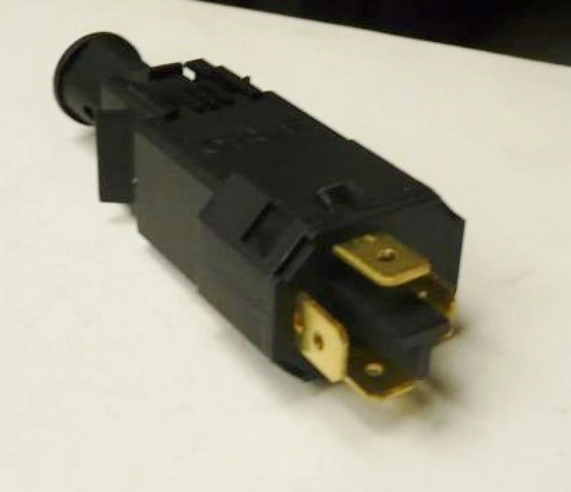 INTERRUPTOR LUZ FREIO GM NOVO CORSA/MERIVA/ASTRA/NOVO VECTRA