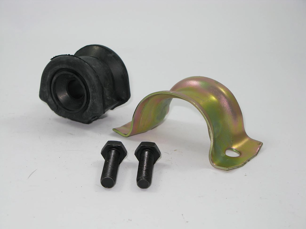 KIT BUCHA BARRA ESTABILIZADORA SUSPENSÃO DIANTEIRA FURO 18MM COM ABRAÇADEIRA IT ESTABILIZADOR DIANTEIRO FORD ESCORT 1987/1989 18 MM ABRACADEIRA PARA UM LADO