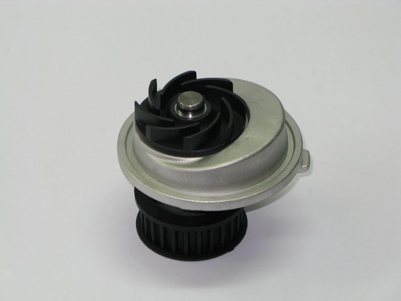 BOMBA ÁGUA LINHA LEVE AGUA GM VECTRA/ZAFIRA 2.0/2.2 8V ASTRA 1.8/2.0 TODOS S-10 2.2/2.4 95/11 13/