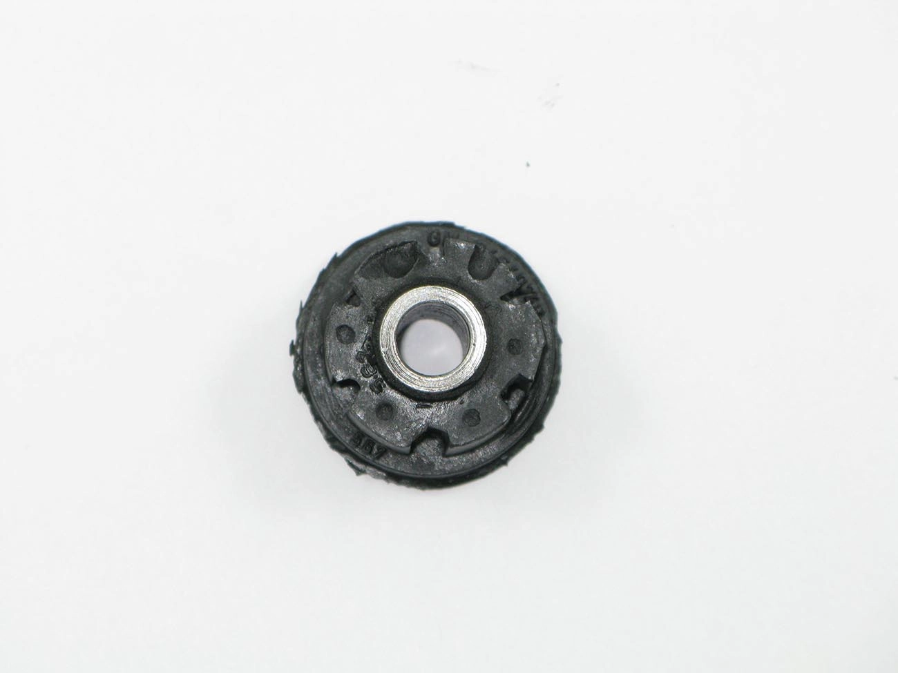 BUCHA SUPORTE ALTERNADOR GM MONZA 82/90