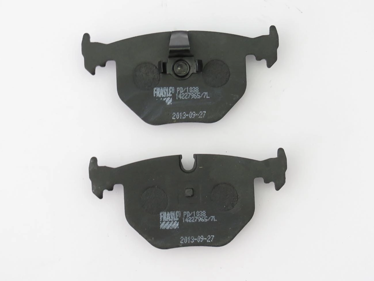 PASTILHA DE FREIO TRASEIRA BMW 330 00/ - 725/728 94/01 - X5 00/08 - LAND ROVER RANGE ROVER 04/