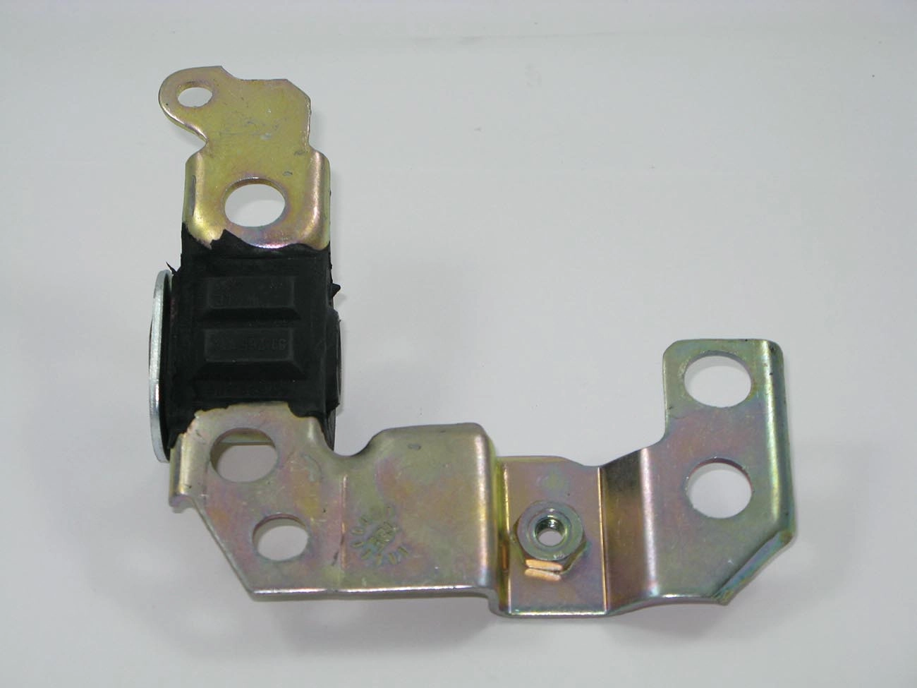 BUCHA TRASEIRA BANDEJA DIANTEIRA COM BARRA ESTABILIZADORA LADO ESQUERDO FURO 20MM ESQUERDA ESTABILIZADOR FIAT PALIO/SIENA 01/ STRADA/DOBLO 99/