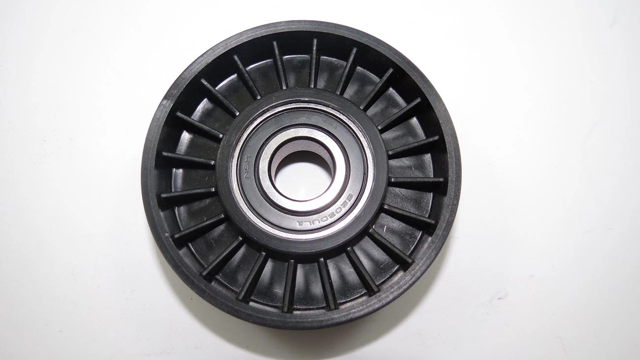 POLIA CORREIA ALTERNADOR GM OMEGA/SUPREMA/SILVERADO 4.1 - 17X82X26MM
