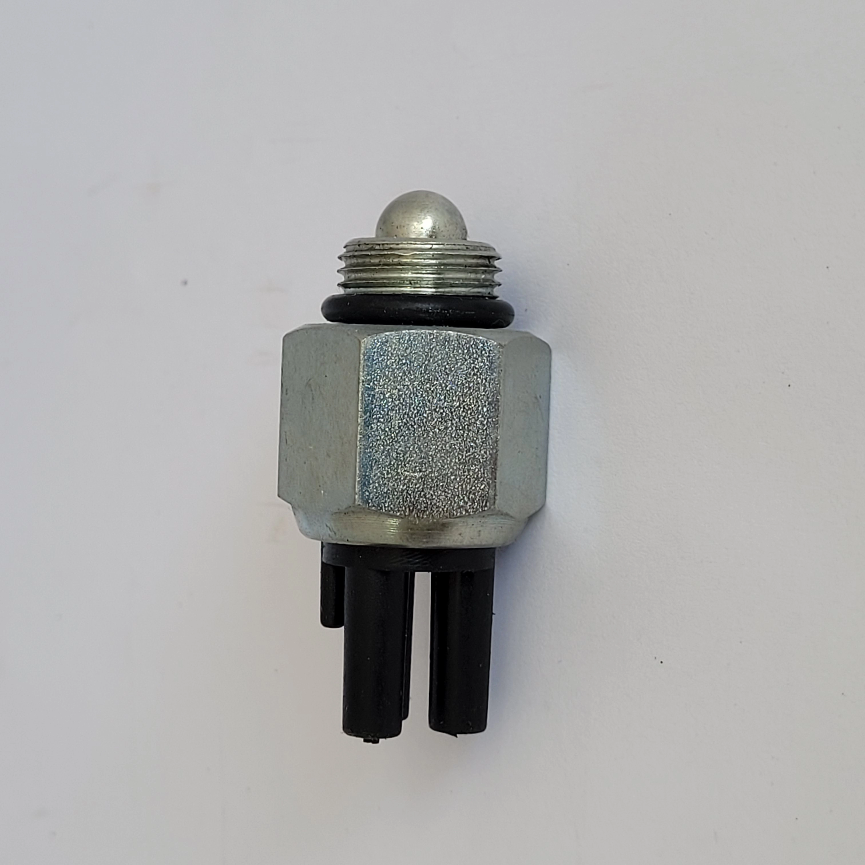 INTERRUPTOR REDUZIDA/VÁCUO  GM S-10/S-10/BLAZER 4X4 1998/2011 - TRAÇÃO DIANTEIRA - PERINHA