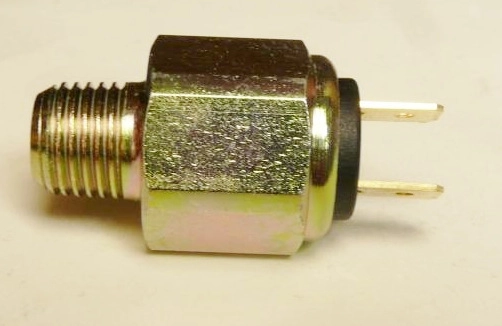 INTERRUPTOR DE FREIO - FORD F-7000/9000/12000/14000 - 77/ TODOS