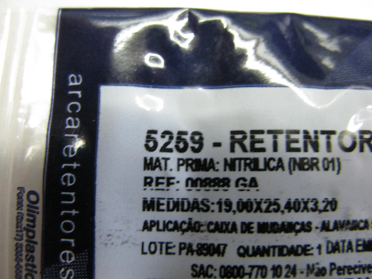 RETENTOR CAMBIO VW 6.80/6.90/7.90/7.110 - 81/ - HASTE SELETORA