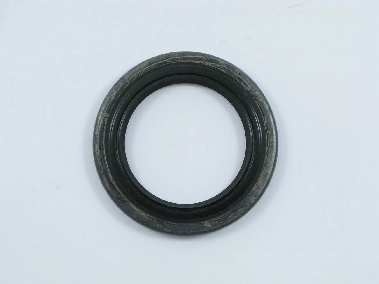 RETENTOR CUBO RODA DIANTEIRO 46,30X66,60X6,40MM DIANTEIRA FORD F-100/1000 TODOS DODGE POLARA 46,30X66,6X6,4MM