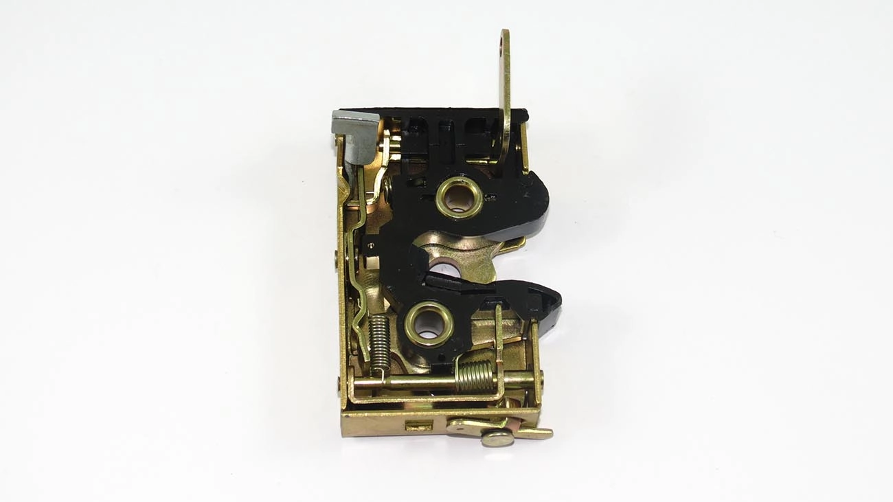 FECHADURA PORTA VW SANTANA/QUANTUM 90/ C/TRAVA ELETRICA TRASEIRA - DIREITA
