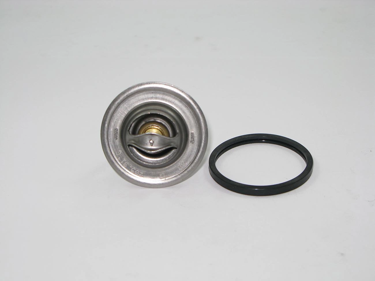 VALVULA TERMOSTATICA  SERIE OURO - GM MONZA /06.86 - TODOS- ÁLCOOL / GASOLINA