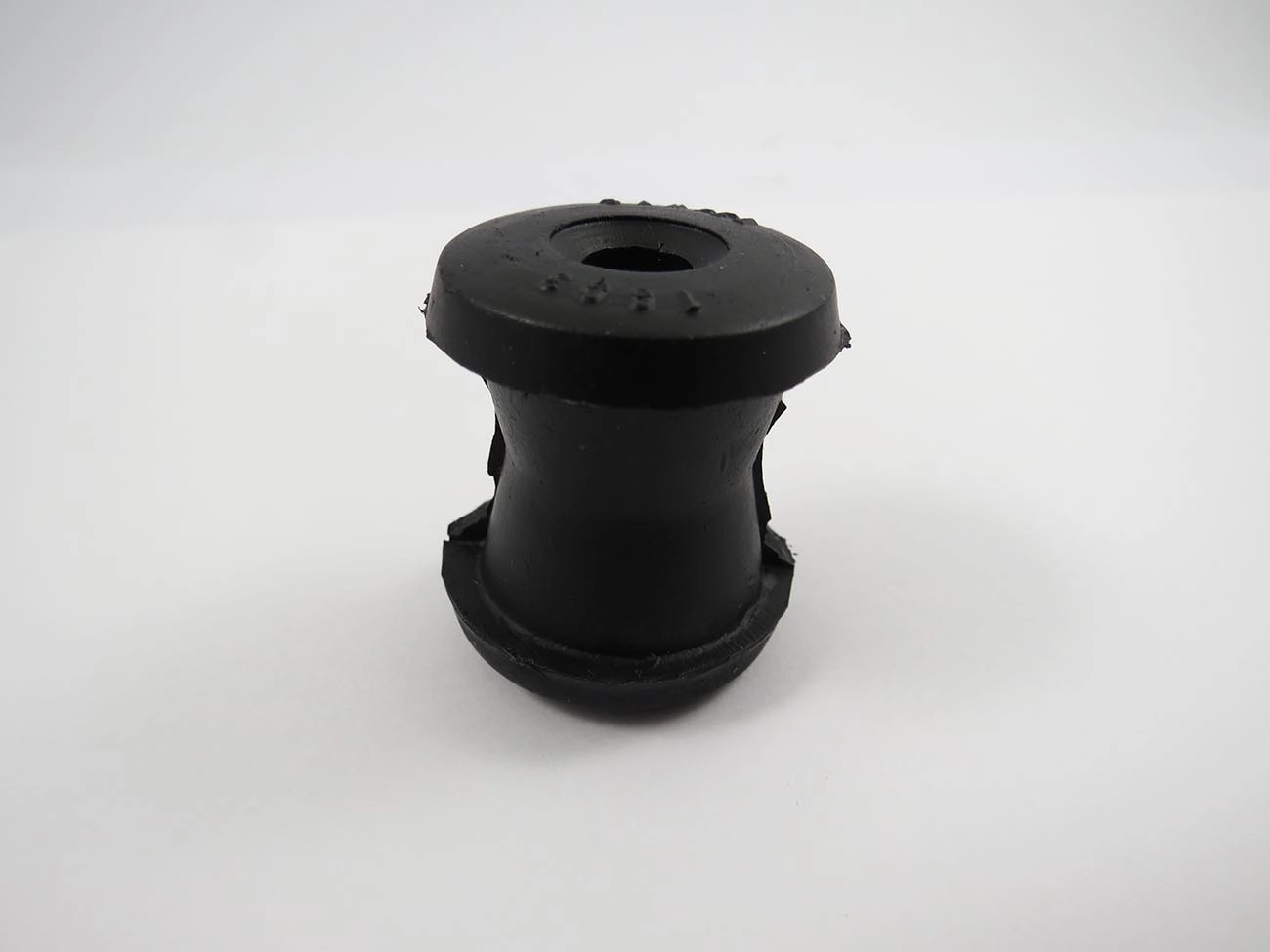 BUCHA BRACO OSCILANTE FIAT 147/FIORINO PICK-UP/FURGAO 1976/1988 PREMIO 1985 UNO 1984/1985 DIANTEIRA
