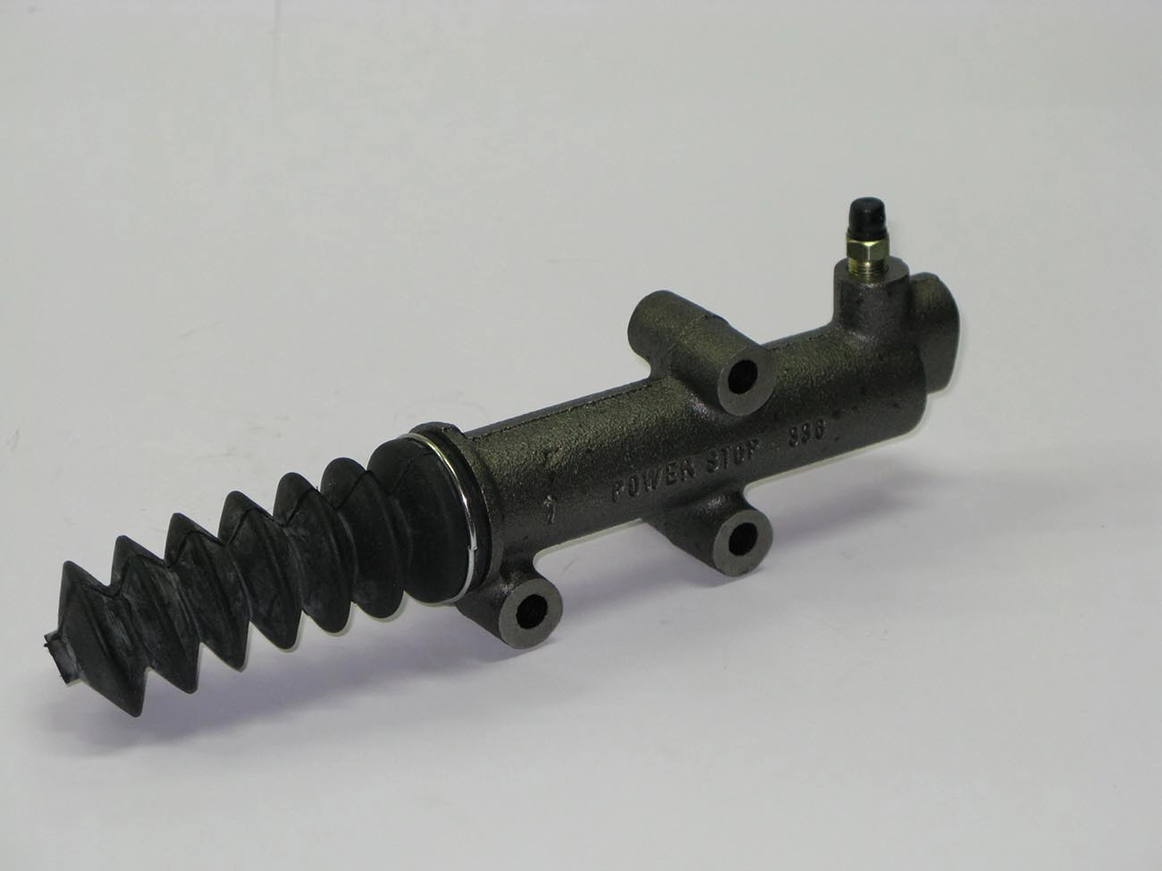 CILINDRO AUXILIAR EMBREAGEM VW 7.100/8.100/8.140 /00 - 12.140H 89/98 - 14.150 - FORD CARGO - AGRALE
