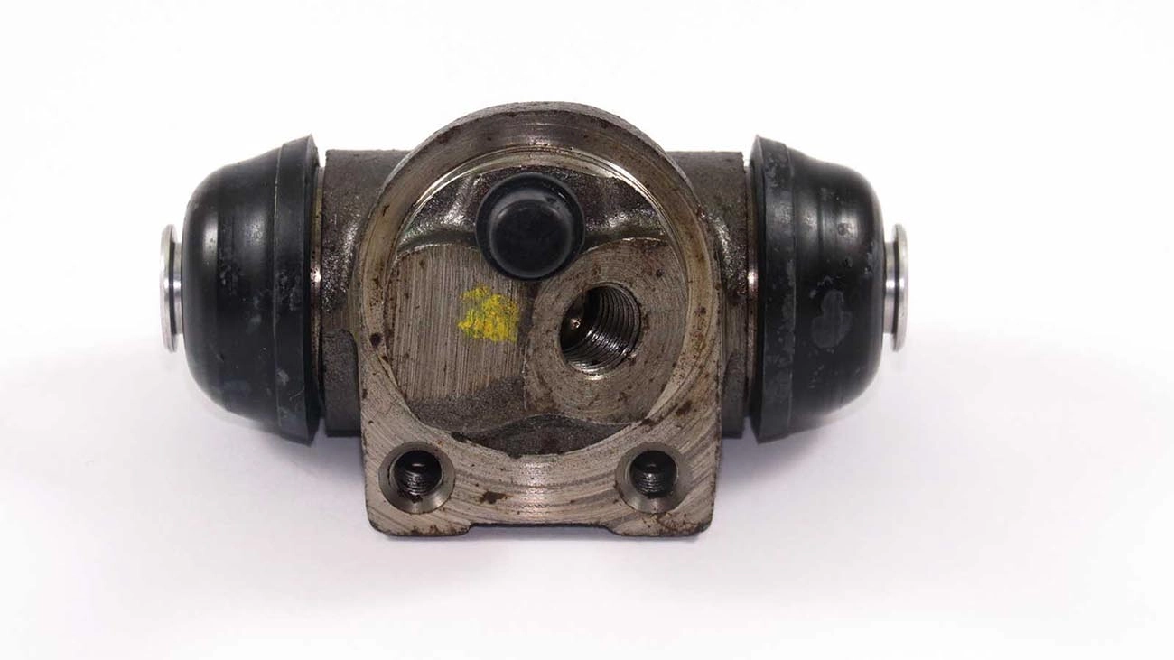 CILINDRO RODA TRASEIRA ESQUERDA RENAULT CLIO 96/99 - 19 92/98 - 22MM - VARGA