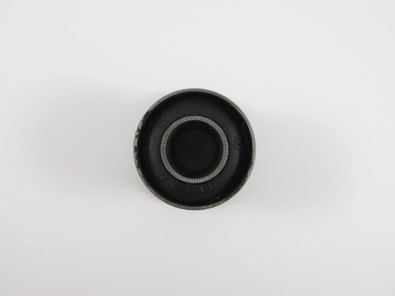 BUCHA BANDEJA INFERIOR GM A/C/D-10/20 82/ - SILVERADO 97/ - SUSPENSÃO DIANTEIRA