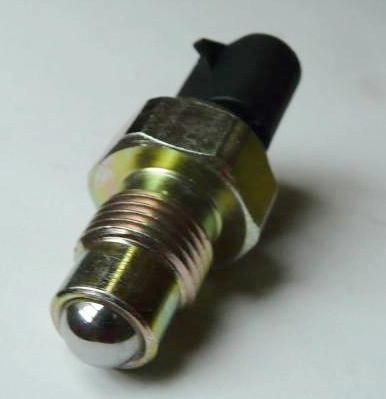 INTERRUPTOR DE LUZ DE RE - GM S-10/BLAZER 2.8/4.3
