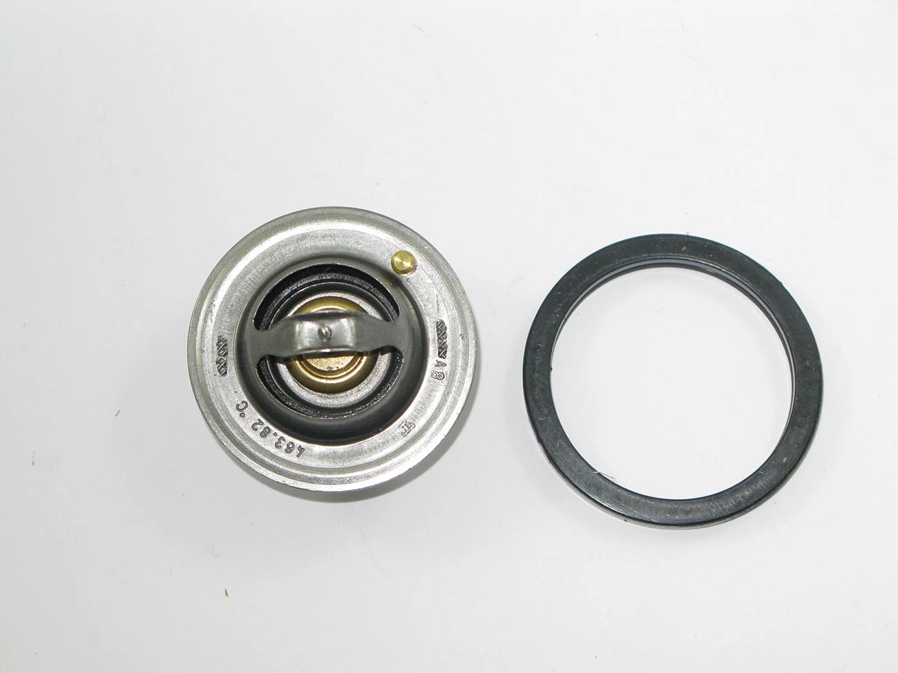 VALVULA TERMOSTATICA FORD NEW FIESTA 1.5/1.6 2010/