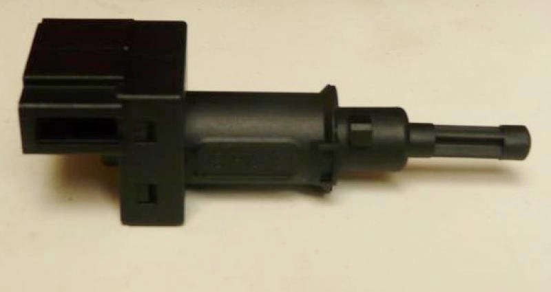 INTERRUPTOR LUZ FREIO VW GOL/GOLF/FOX/POLO/UP/NEW BEETLE/JETTA/PASSAT/TOUREG QUADRIPOLAR