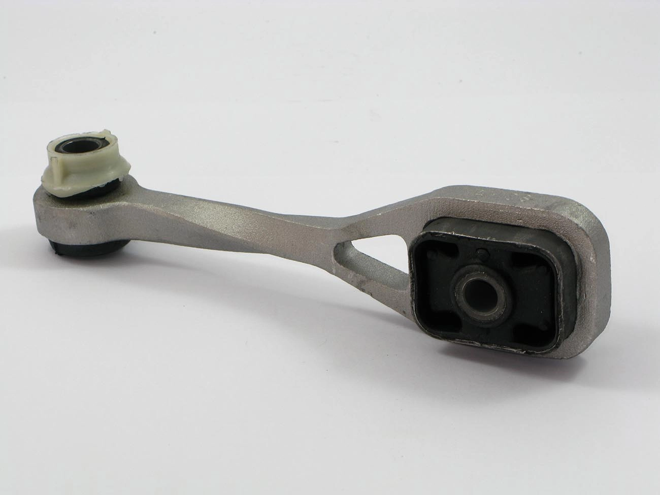 COXIM/SUPORTE TRASEIRO CÂMBIO CÂMBIO/TRANSMISSÃO MANUAL TIPO BIELA RENAULT CLIO 98/ MEGANE 01/ TORCIDA BASE QUADRADA