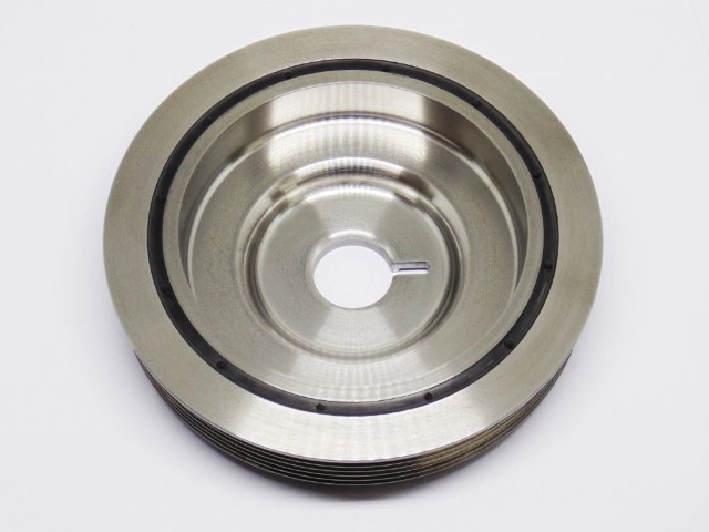 POLIA DO VIRABREQUIM (POLY V 6PK) - RENAULT 1.6 16V K4M- SANDERO E LOGAN 2007/...DUSTER 2011/... ORO