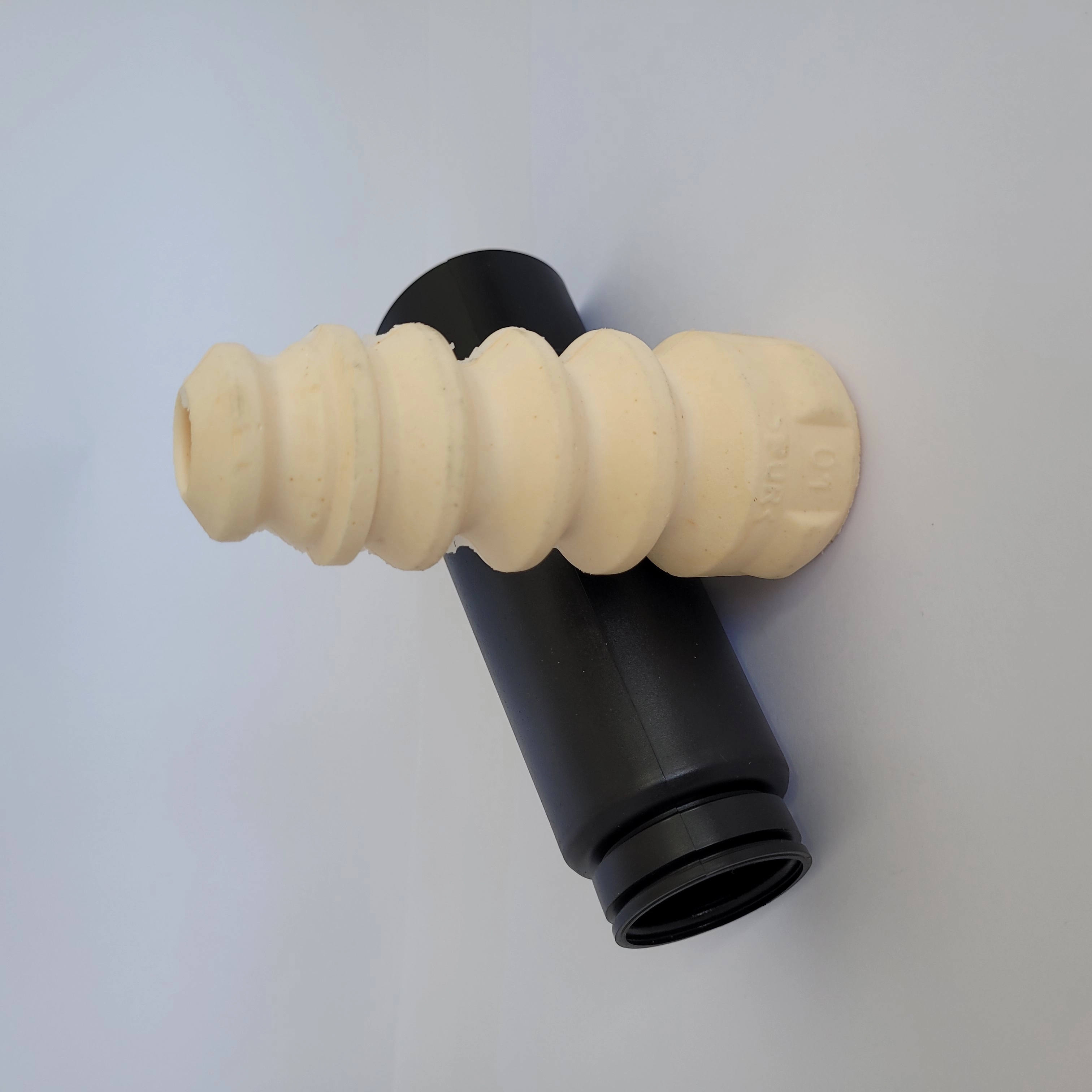 KIT AMORTECEDOR TRASEIRO VW JETTA 07/ - BATENTE 133MM